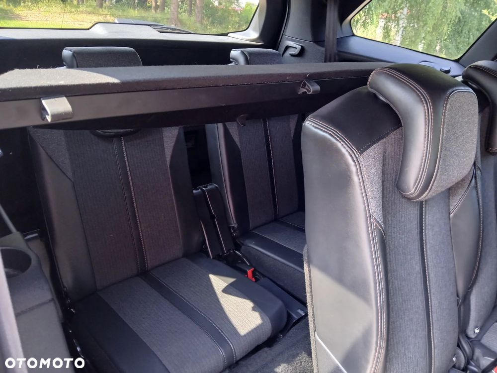 Peugeot 5008 - 15