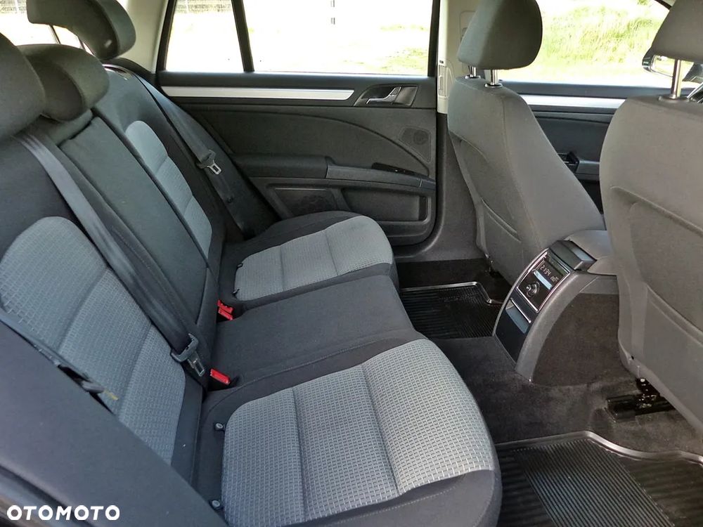 Skoda Superb 1.8 TSI Ambition - 23