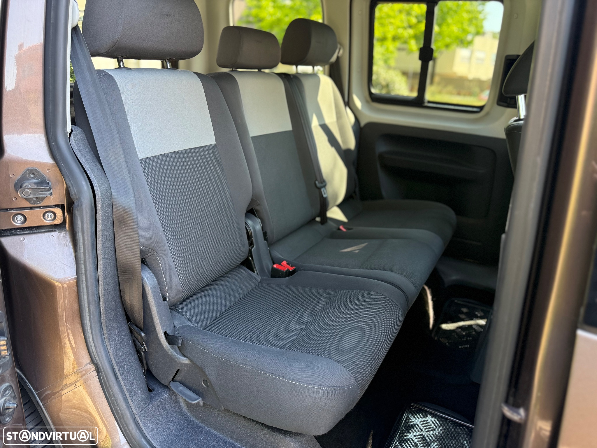 VW Caddy 1.6 TDi Blue.Confortline - 10