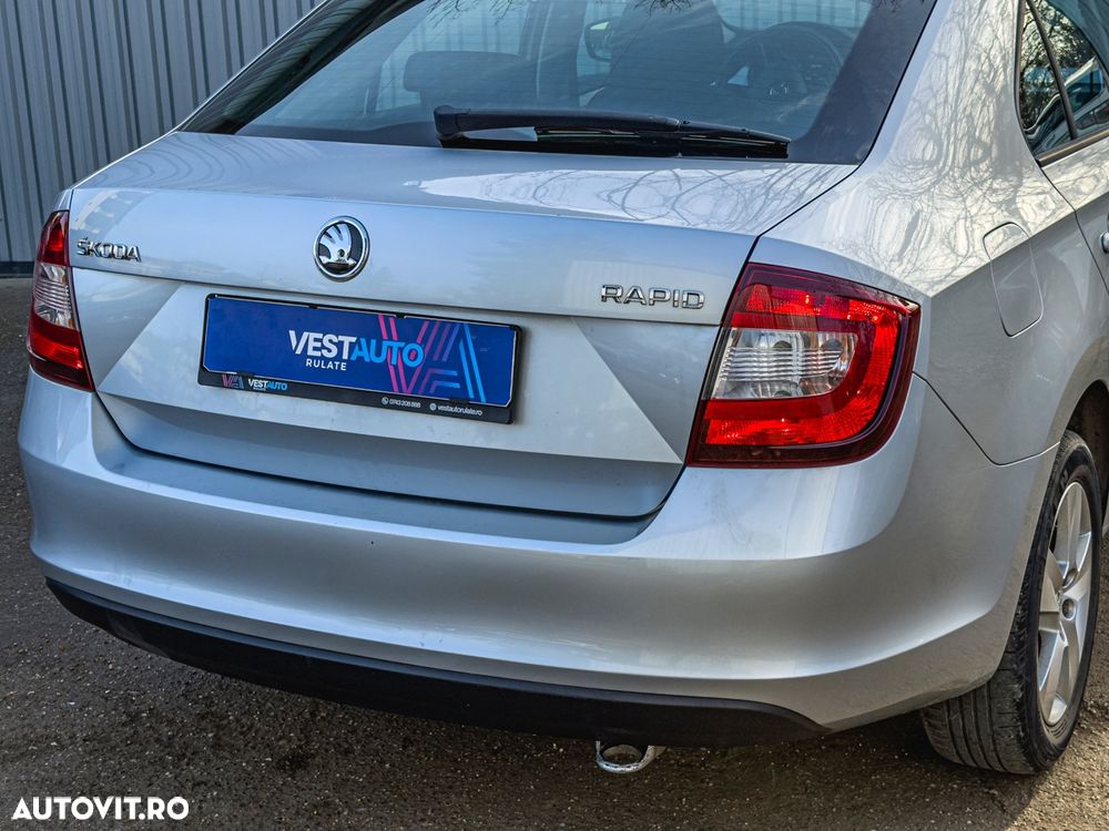 Skoda RAPID 1.0 TSI Active - 32