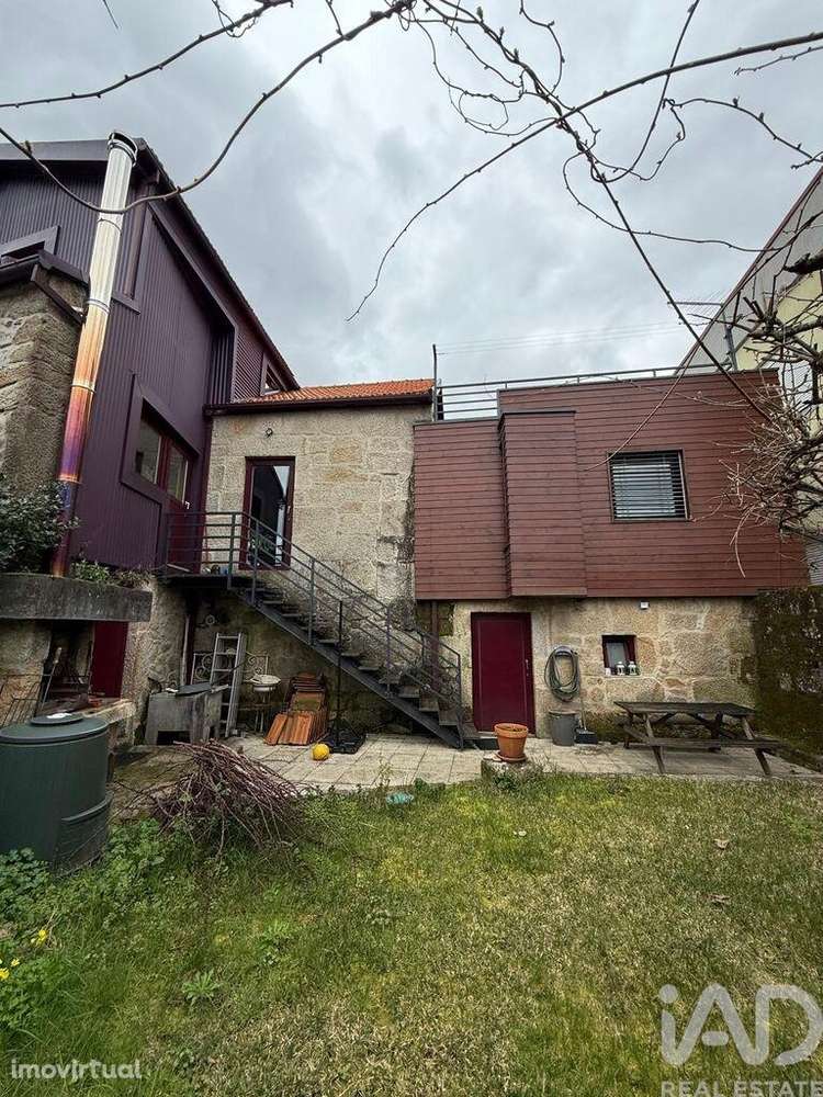 Casa / Villa T4 em Vouzela e Paços de Vilharigues de 198 m2 - Grande imagem: 3/18