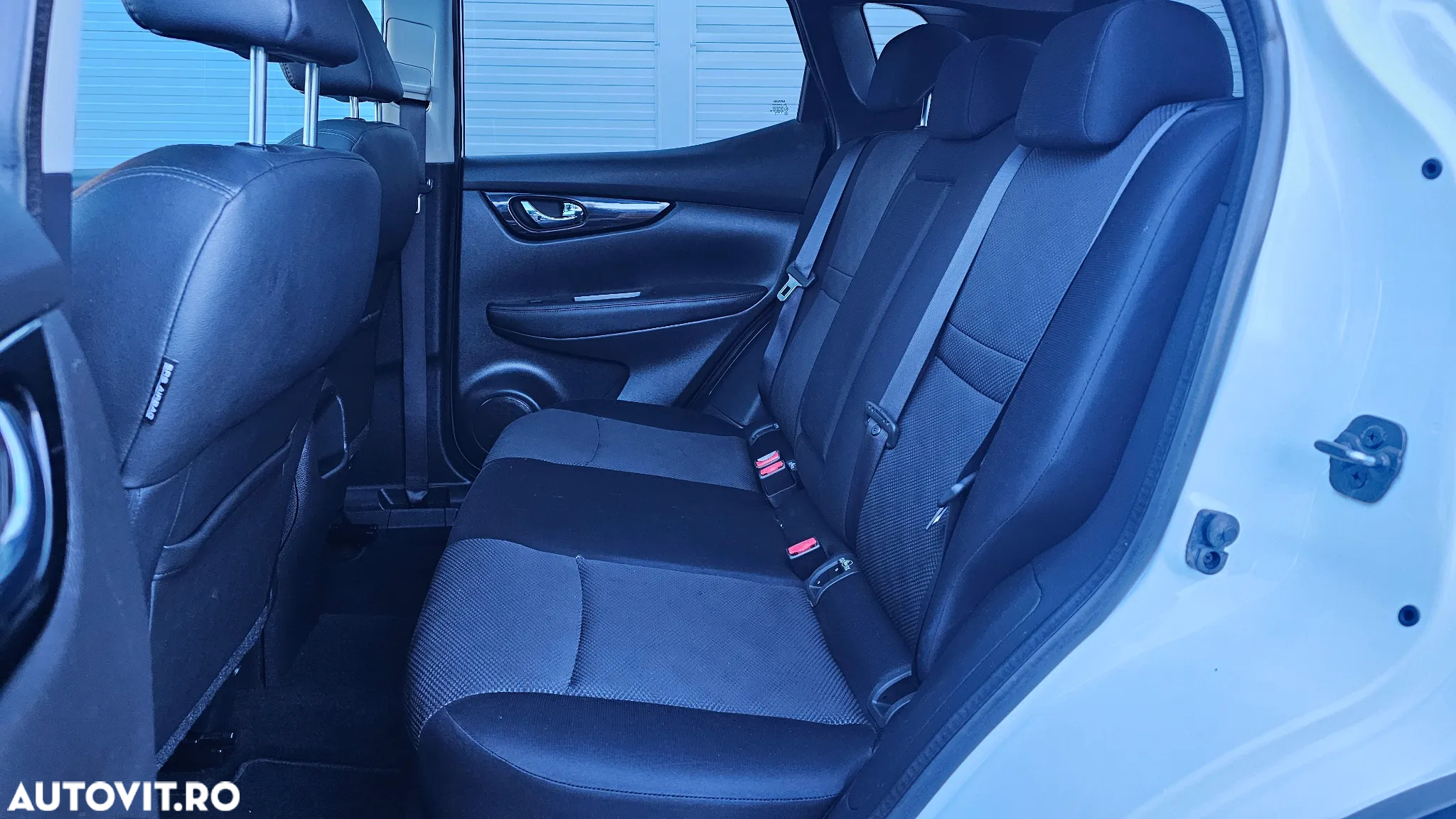 Nissan Qashqai 1.6 DCI 4 x 4 DPF Start/Stop tekna - 14