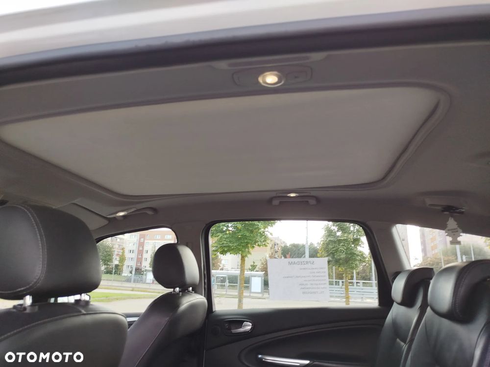 Ford S-Max 2.0 TDCi DPF Titanium - 35