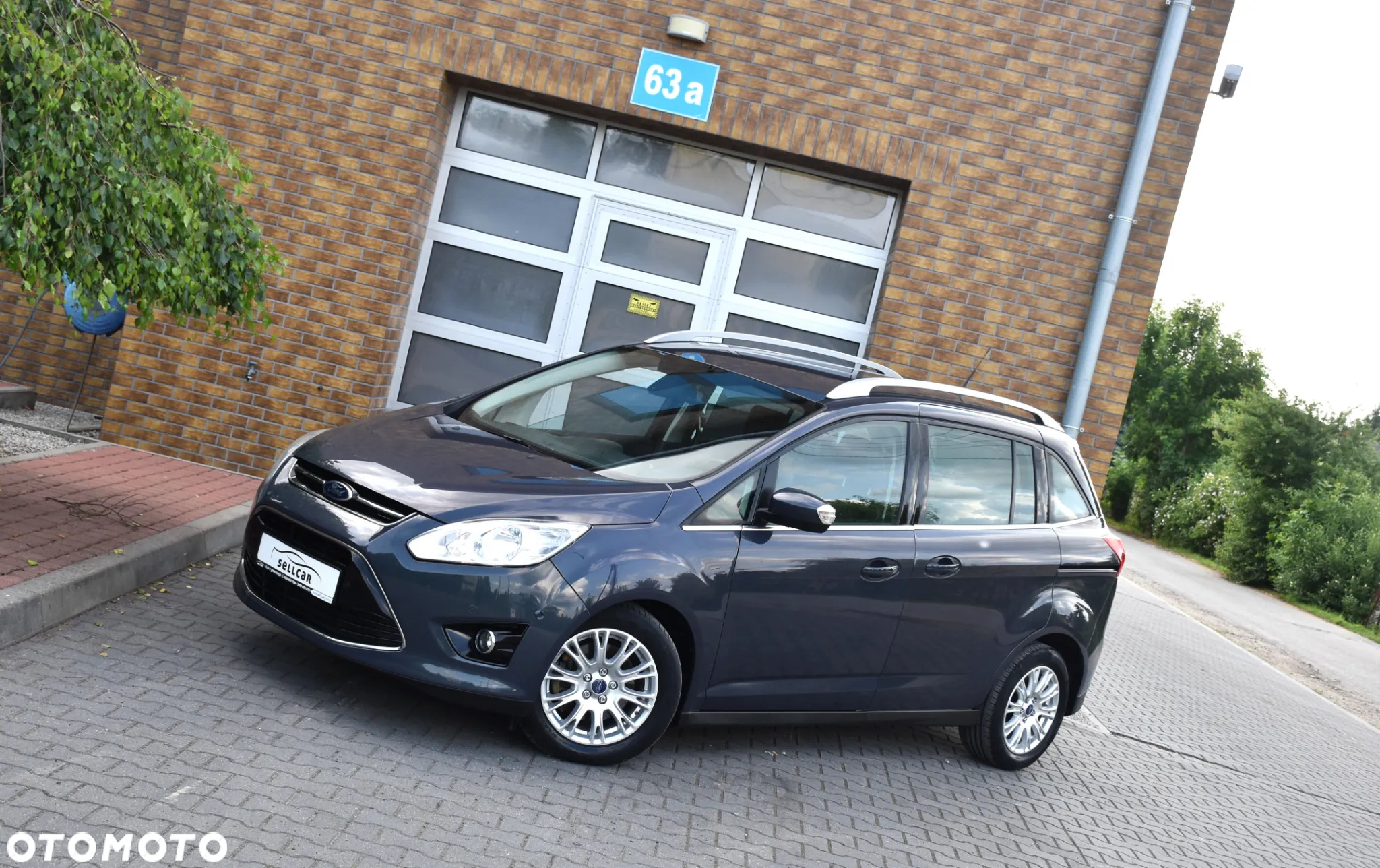 Ford Grand C-MAX 2.0 TDCi Titanium - 26