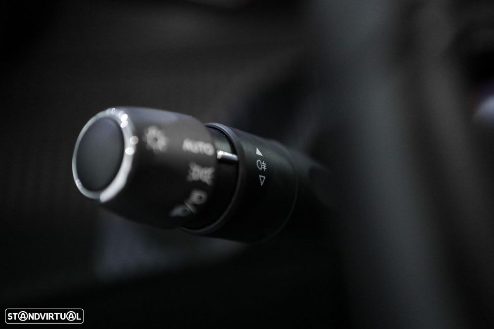 Peugeot 208 1.2 PureTech Allure - 20