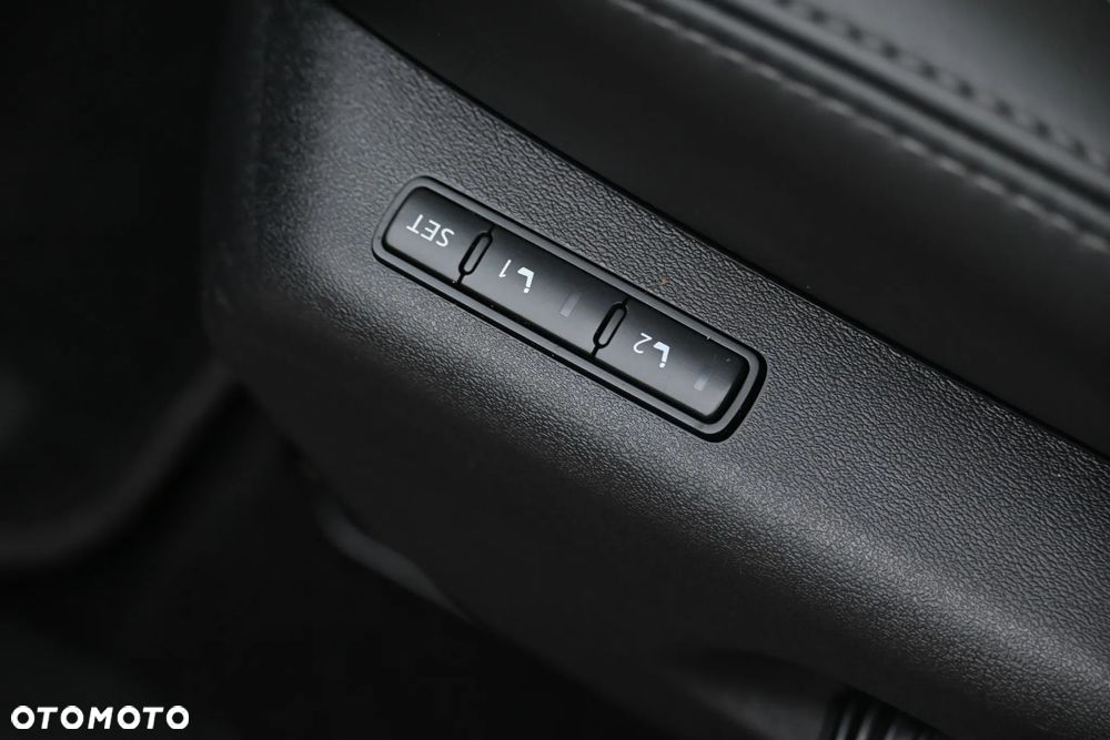 Nissan Qashqai 1.2 DIG-T Xtronic TEKNA+ - 24