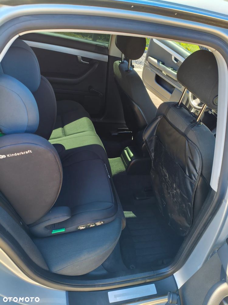 Audi A4 Limousine 2.0 TDI DPF - 11