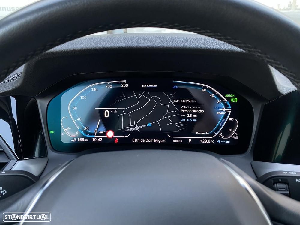 BMW 320 e Line Sport Auto - 33