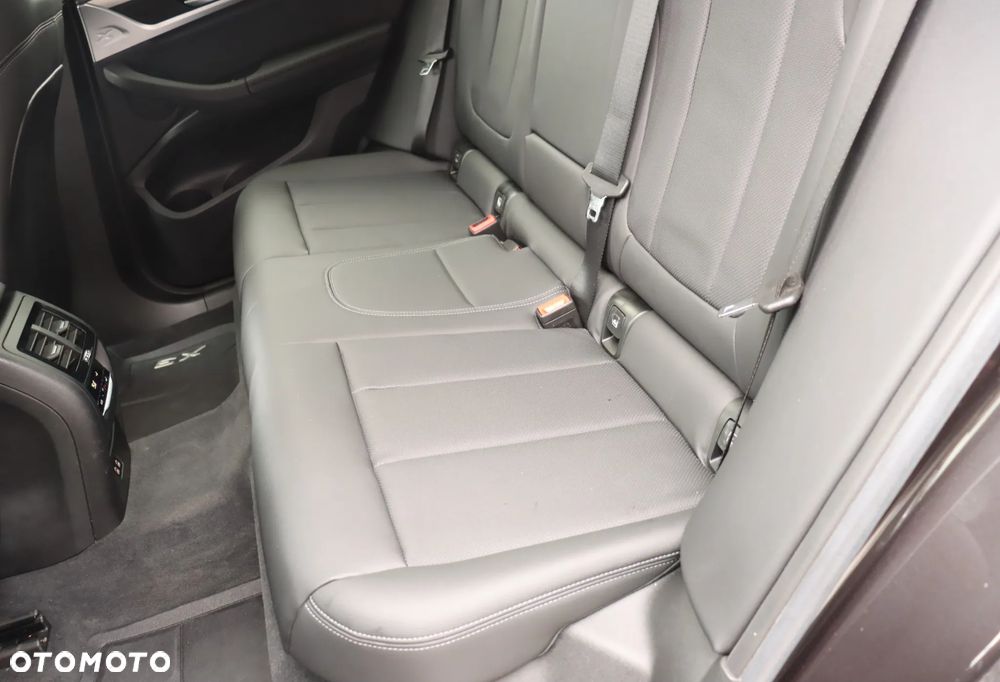 BMW X3 xDrive30d mHEV sport - 18