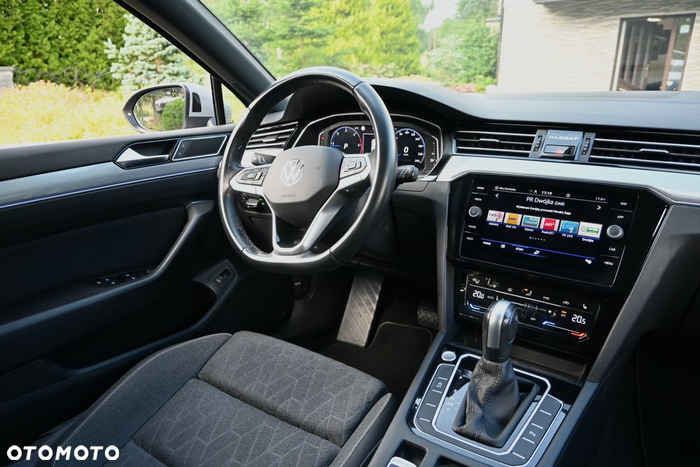 Volkswagen Passat 2.0 TDI SCR DSG Business - 19