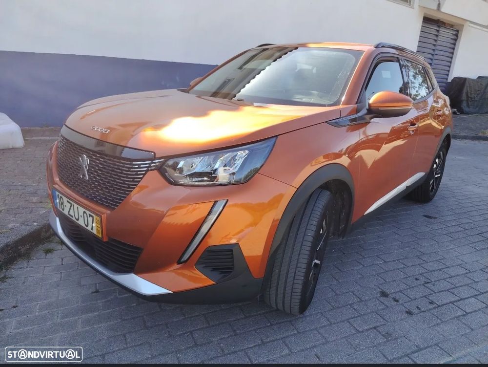 Peugeot 2008 1.2 PureTech Allure - 3