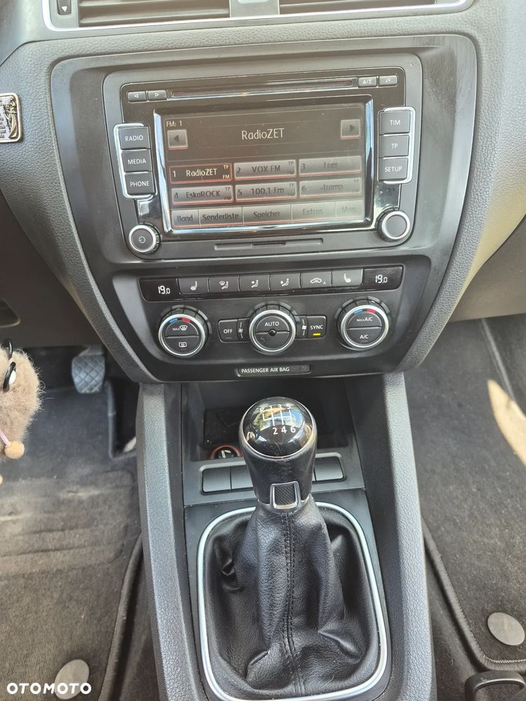 Volkswagen Jetta 1.4 TSI Comfortline - 3