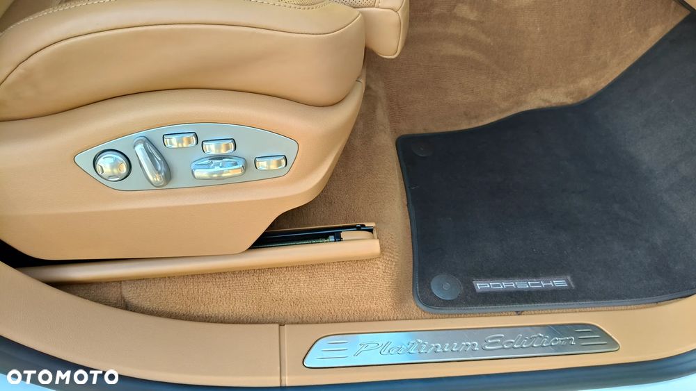 Porsche Cayenne Diesel Platinum Edition - 14
