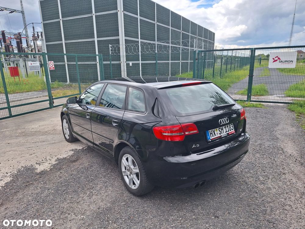 Audi A3 Sportback - 3