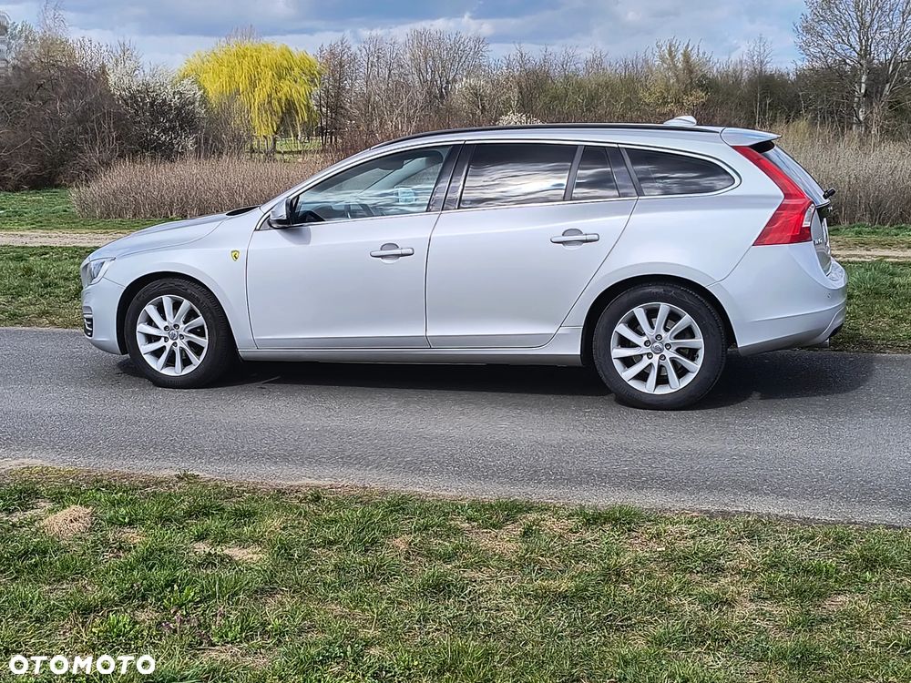Volvo V60 D2 - 16