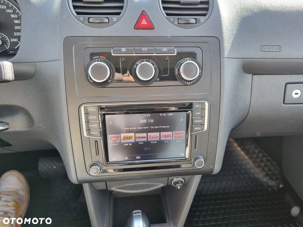 Volkswagen Caddy 2.0 TDI Comfortline DSG - 12