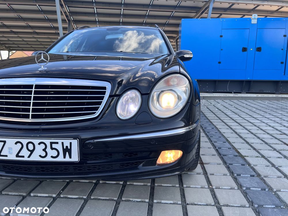 Mercedes-Benz Klasa E 320 CDI T Avantgarde - 27