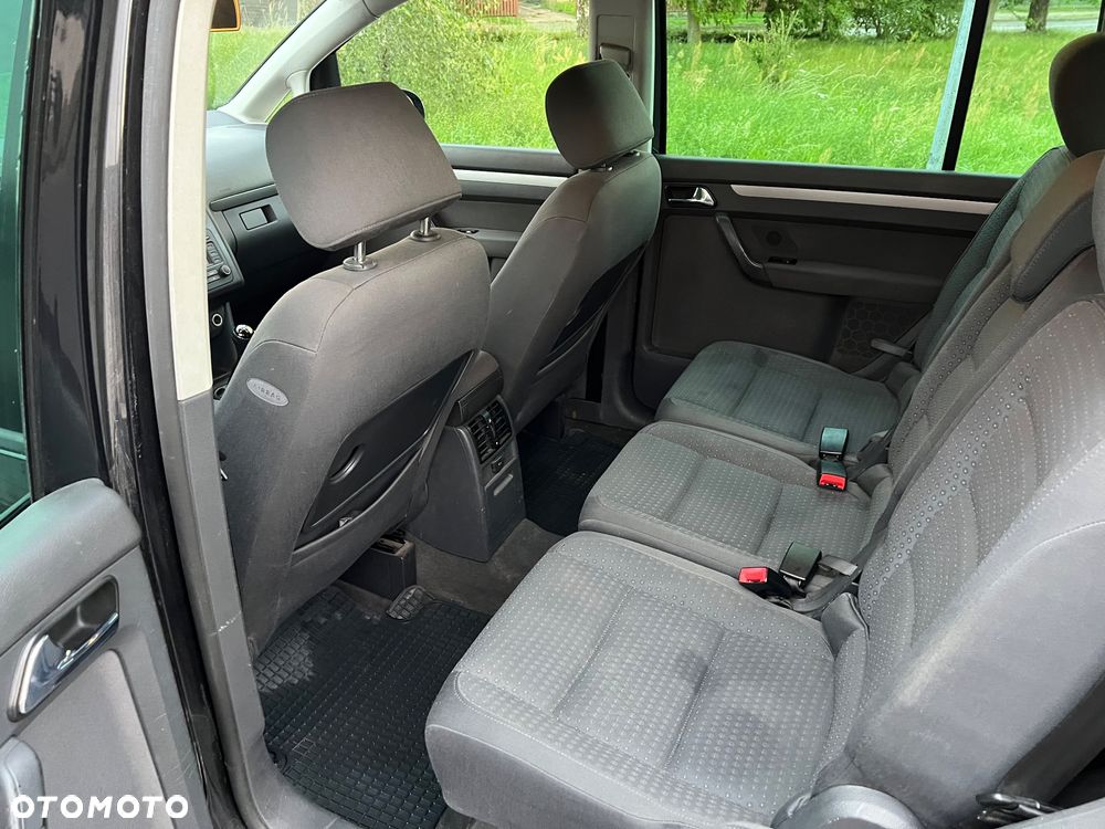 Volkswagen Touran 1.9 TDI Highline - 14