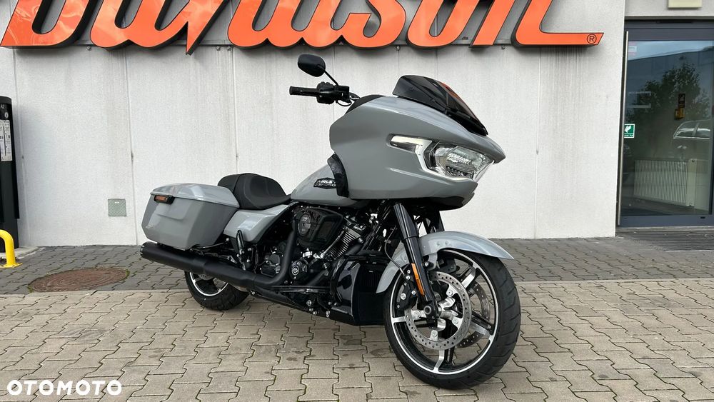 Harley-Davidson Touring Road Glide - 1