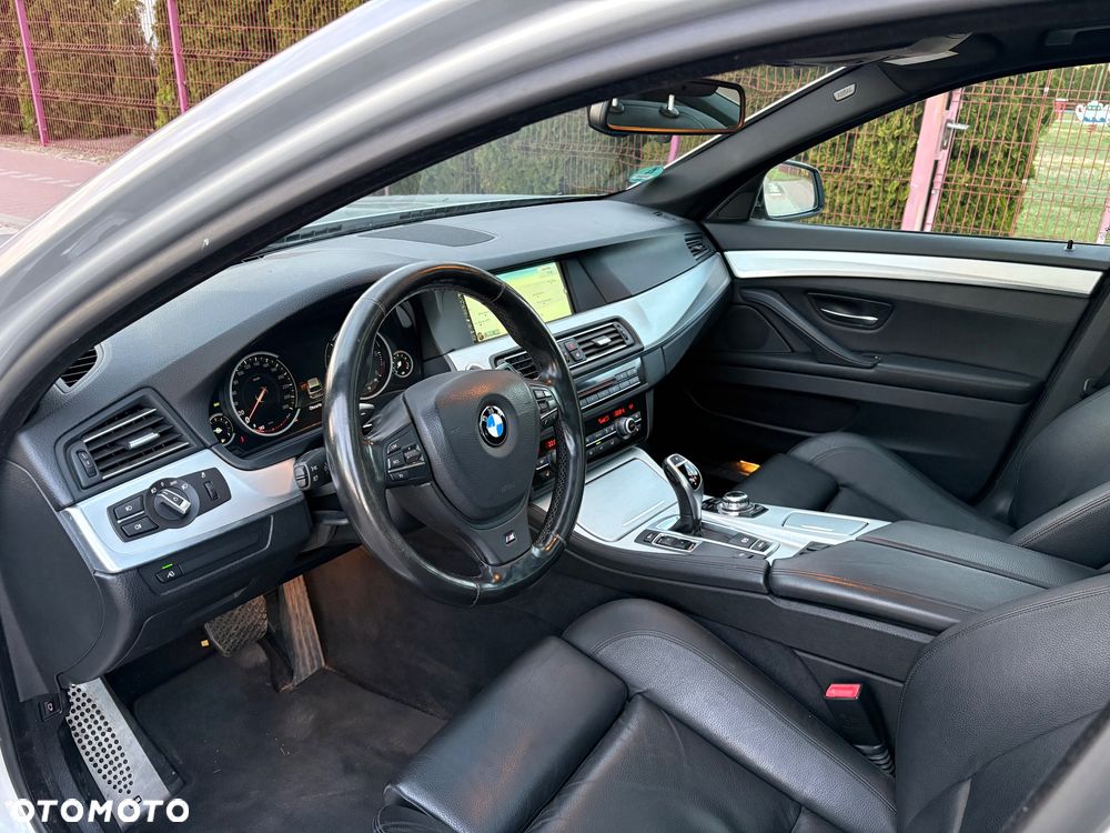 BMW Seria 5 525d Sport-Aut Modern Line - 21