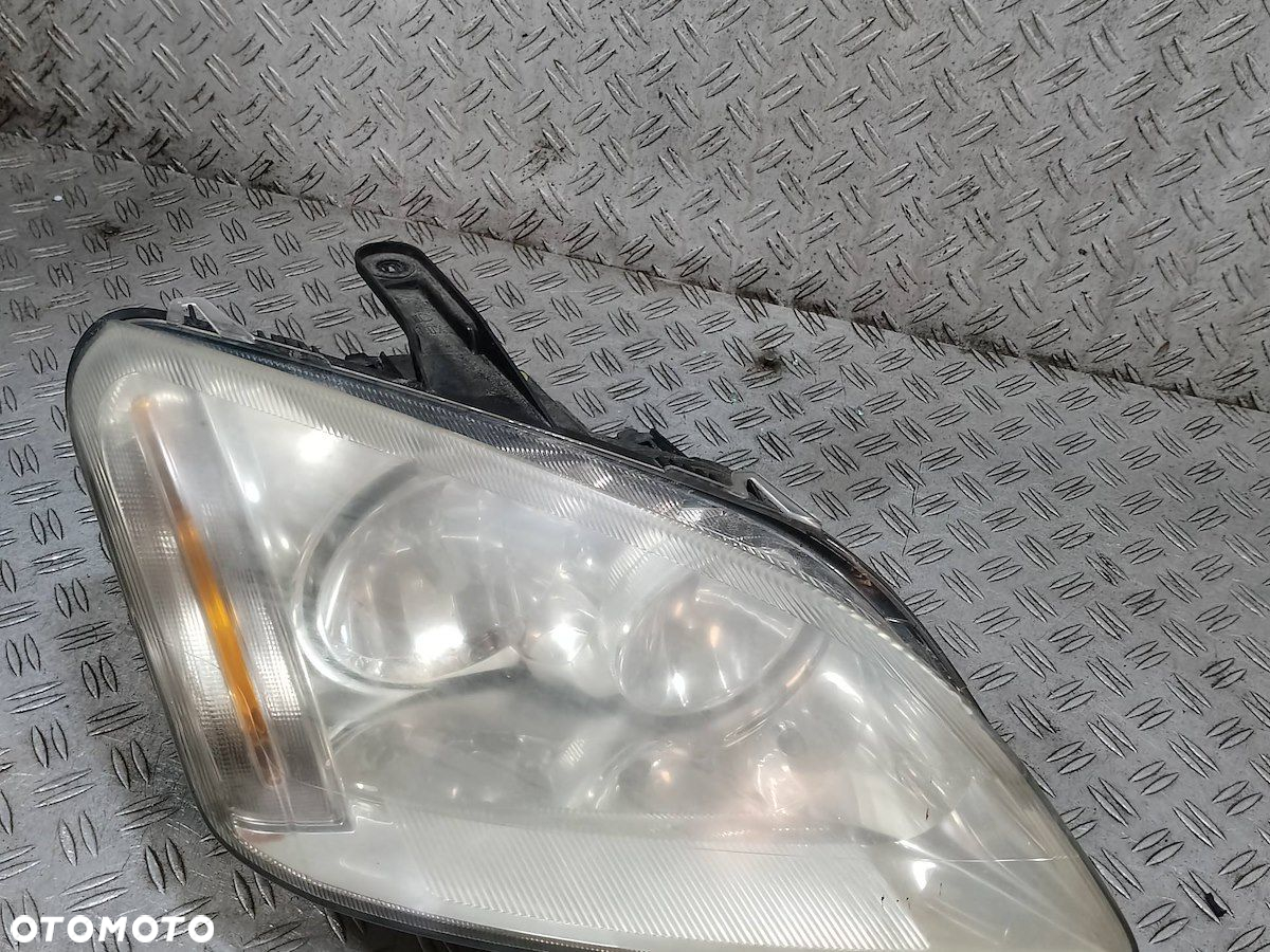 LAMPA PRAWA PRZÓD FORD C-MAX I 270606 1.6 TDCI - 8