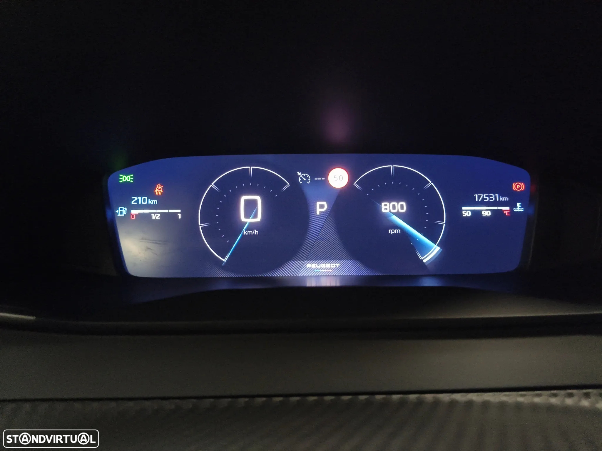 Peugeot 2008 1.2 PureTech Allure EAT8 - 15