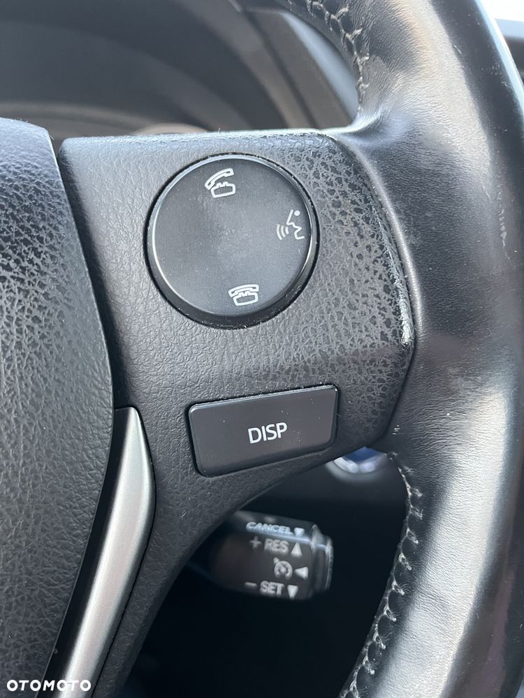 Toyota Auris - 22