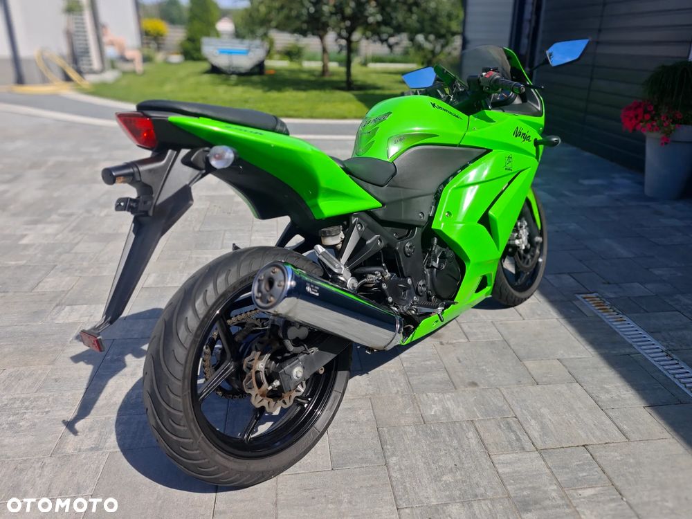 Kawasaki Ninja 250R - 12