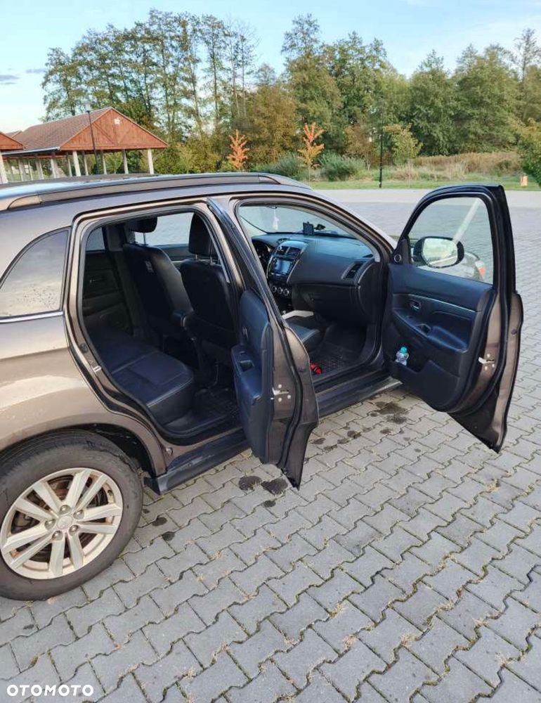 Mitsubishi ASX - 14