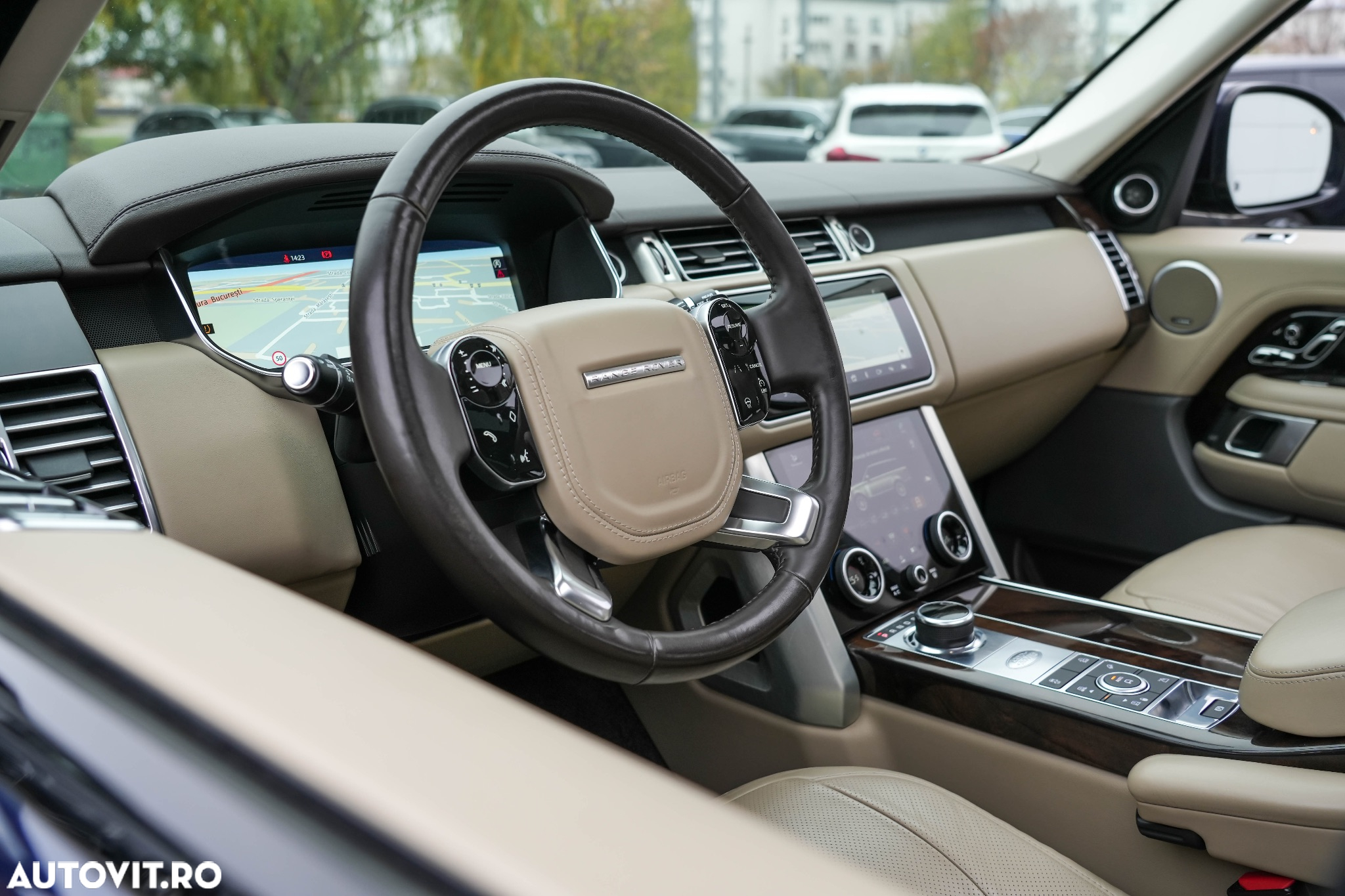 Land Rover Range Rover - 32