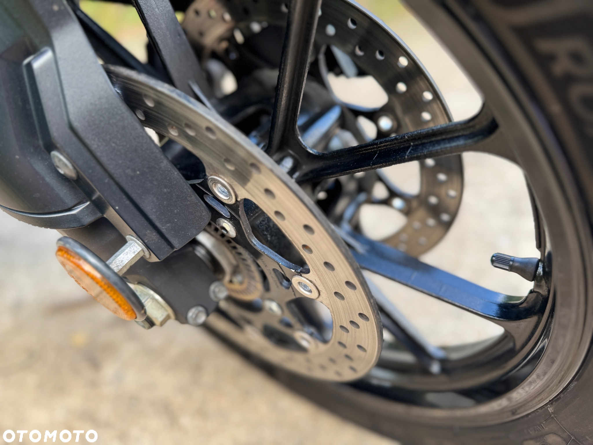 Suzuki V-STROM - 19