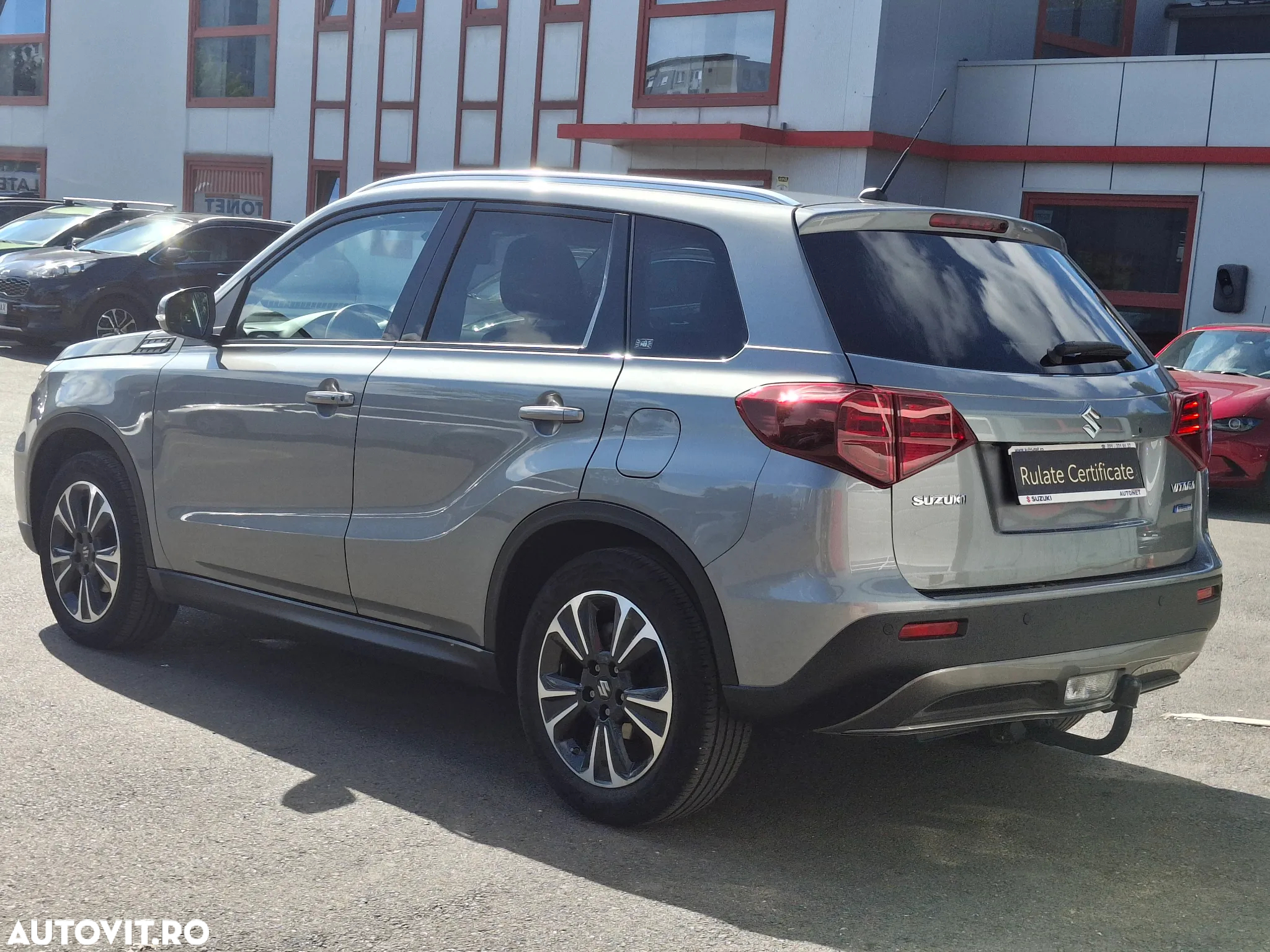 Suzuki Vitara 1.4 Boosterjet AllGrip MHEV Luxus - 3