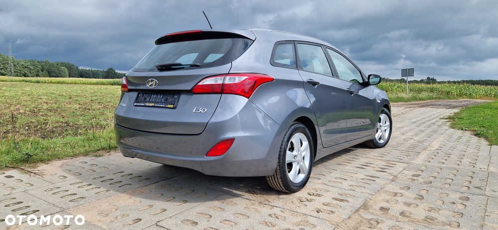Hyundai i30 1.4 Trend - 21