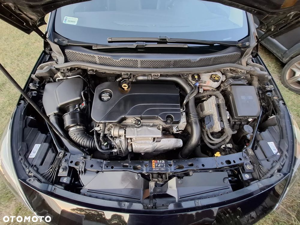 Opel Astra 1.4 T Elite S&S - 17