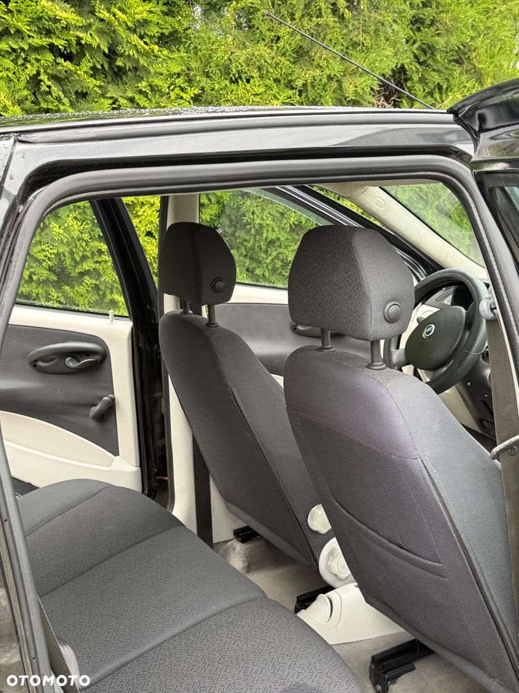 Fiat Punto 1.2 8V Class - 6