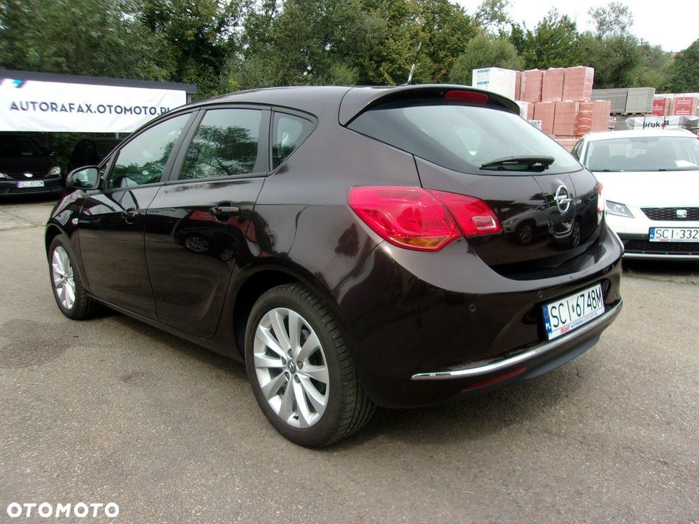 Opel Astra - 8