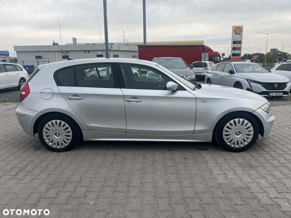 BMW Seria 1 2009 photo 2