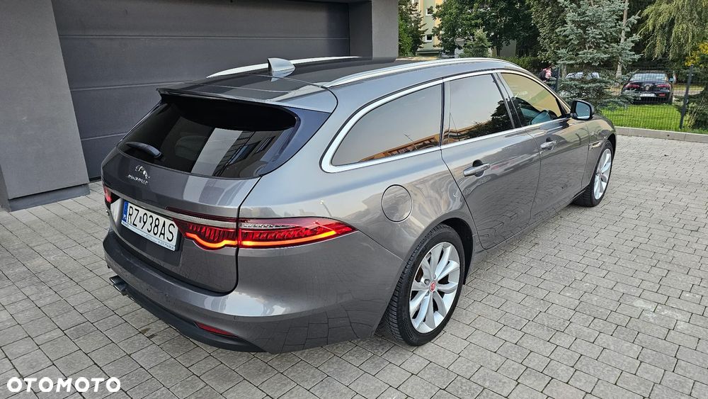 Jaguar XF 2.0 i4D AWD Prestige - 3