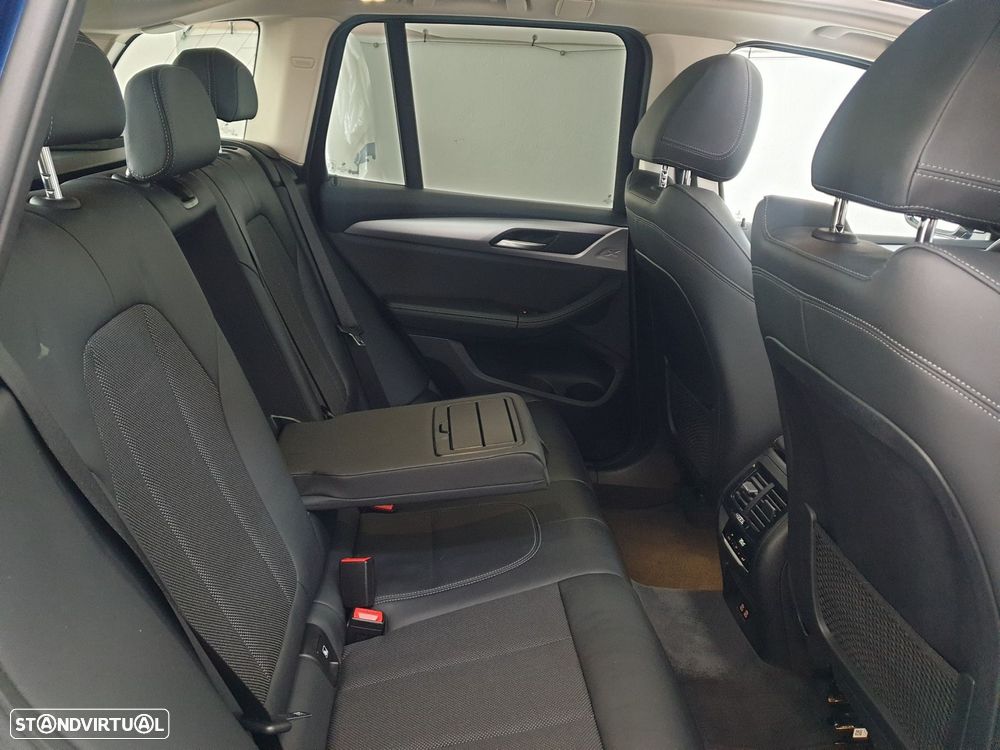 BMW X3 18 d sDrive Auto - 28
