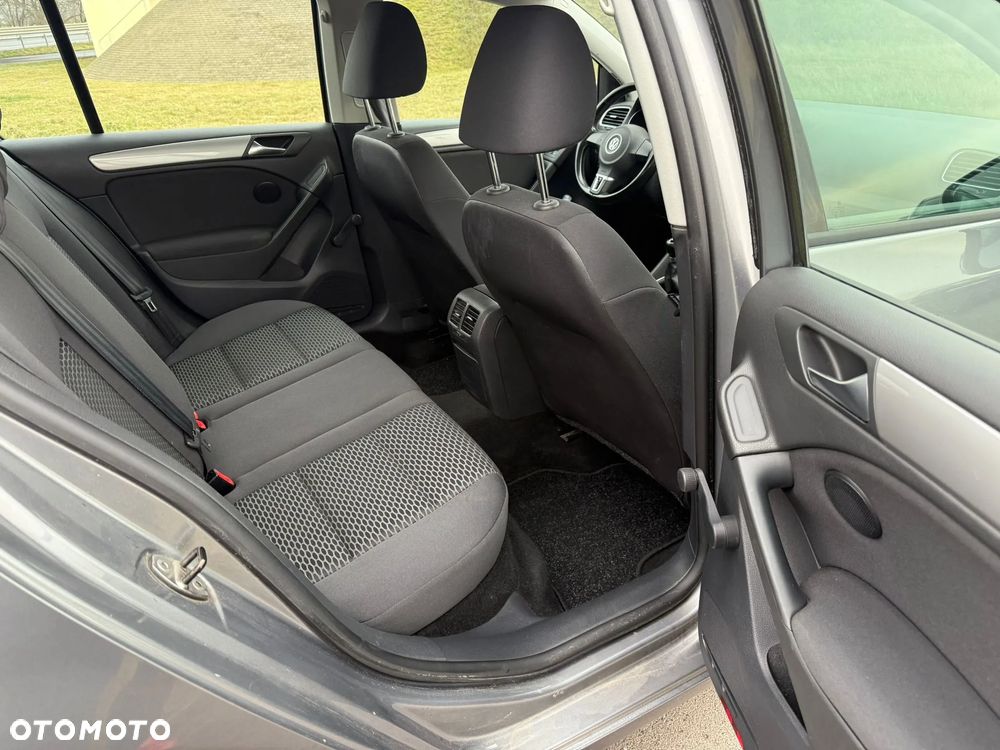 Volkswagen Golf - 12