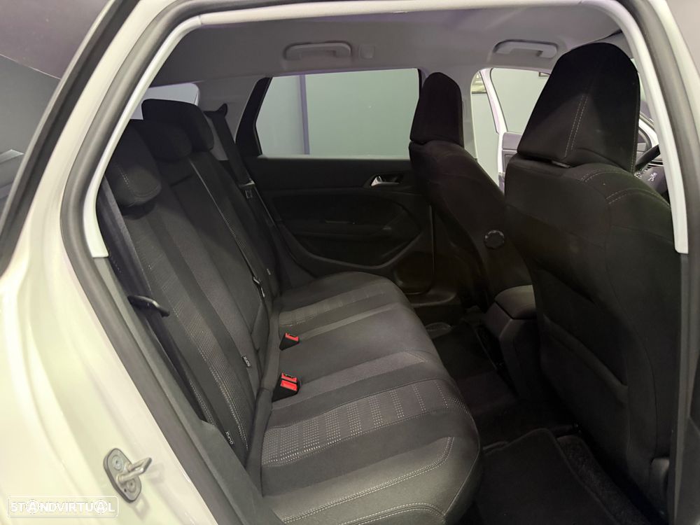 Peugeot 308 SW 1.2 PureTech Allure Full LED - 14