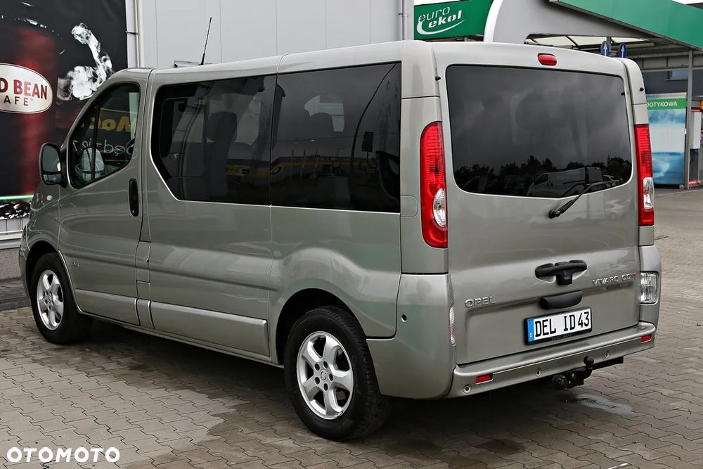 Opel Vivaro - 16