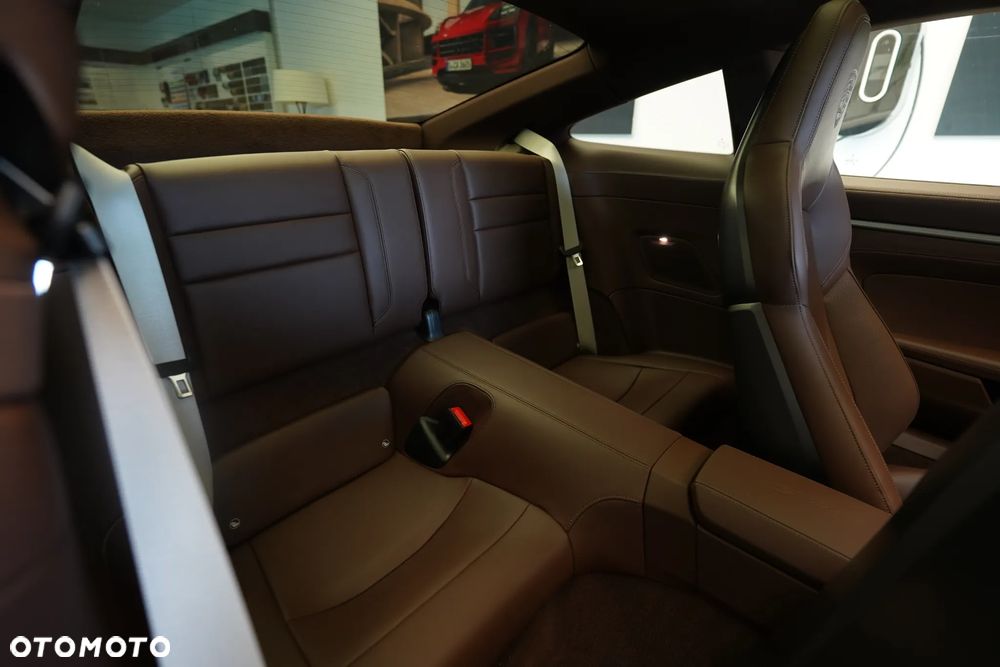 Porsche 911 Carrera S - 12