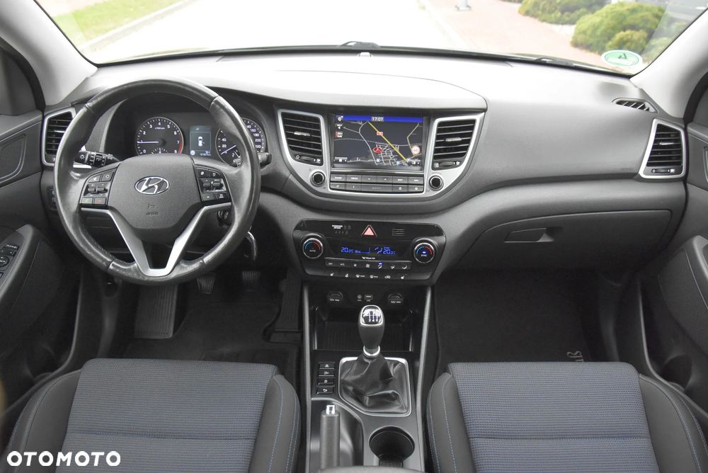 Hyundai Tucson 1.6 GDi 2WD Select - 23