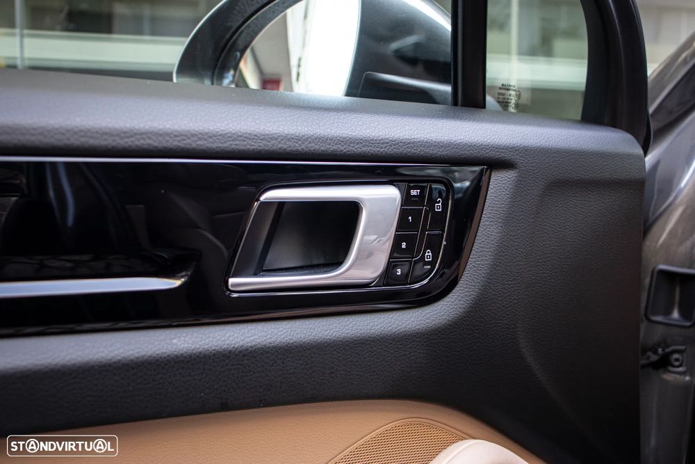 Porsche Cayenne E-Hybrid - 6