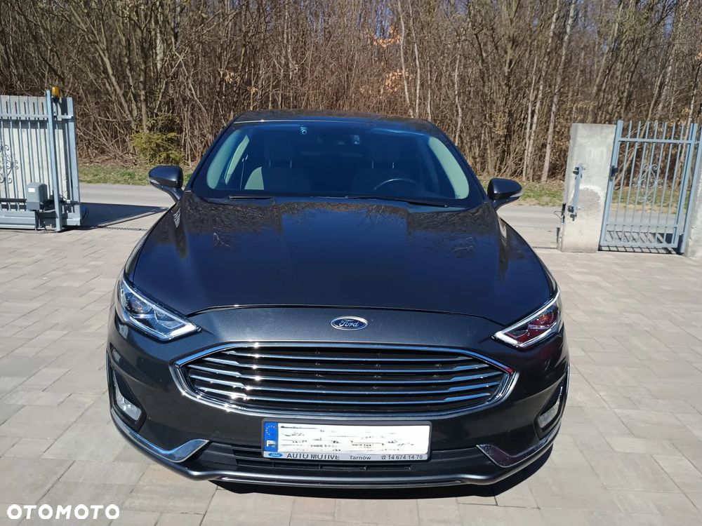 Ford Fusion - 2