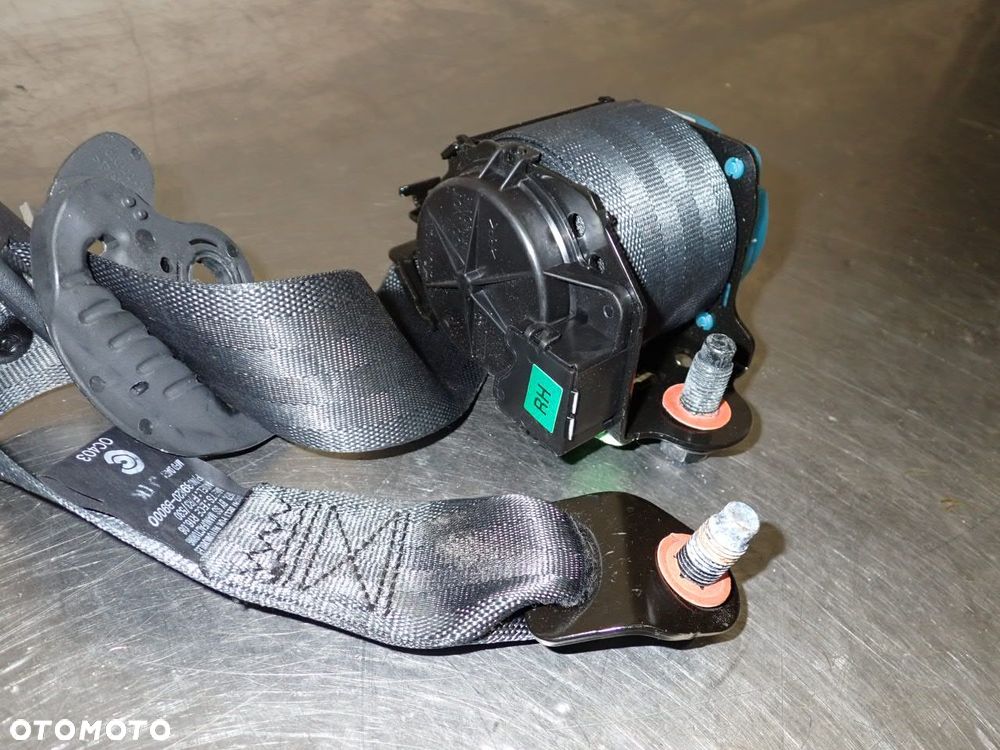 PAS PRAWY TYLNY BEZPIECZEŃSTWA HYUNDAI I10 II  39820-B9000 - 2