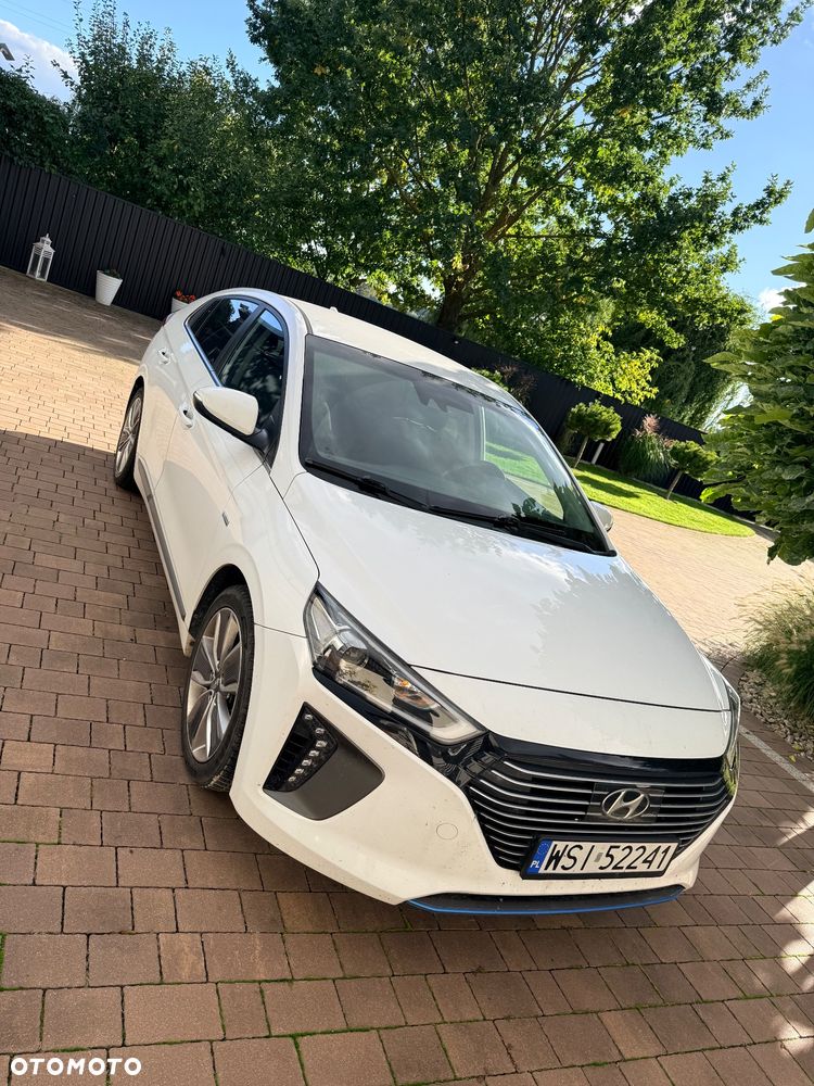 Hyundai IONIQ - 2