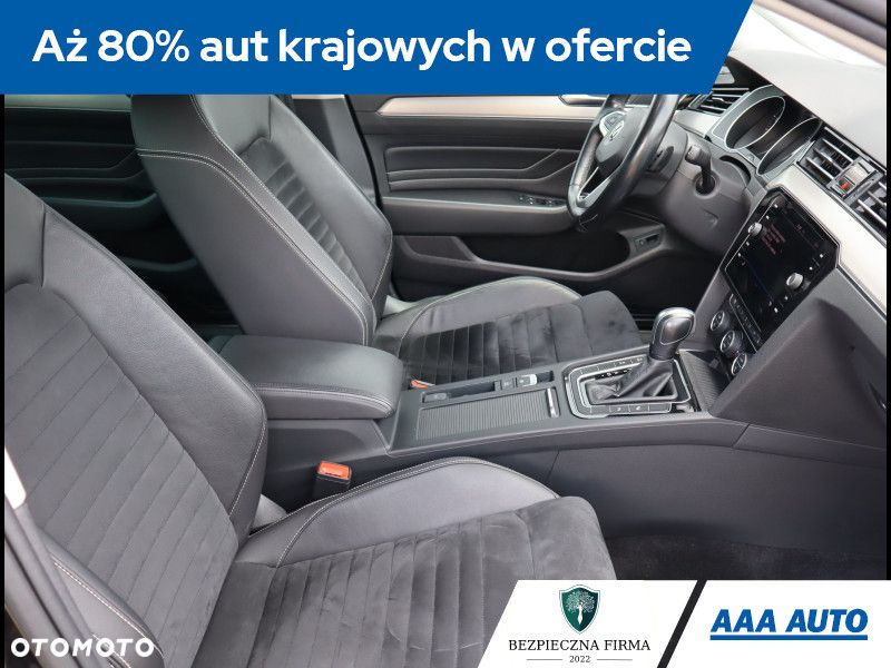 Volkswagen Passat - 10