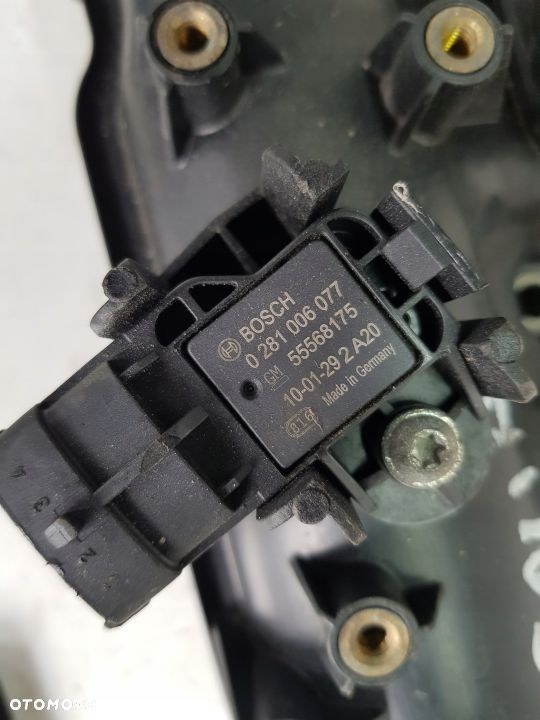 kolektor ssący Opel Insignia 2.0 CDTI - 5